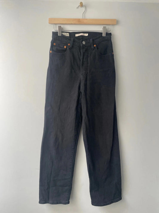 Women’s Levi’s High Waisted Ribcage Straight Fit Jeans In Black - W25/L27 - 2206