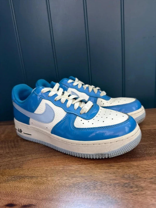 Women's Nike Air Force 1 chunky sole trainers in blue - uk5.5
