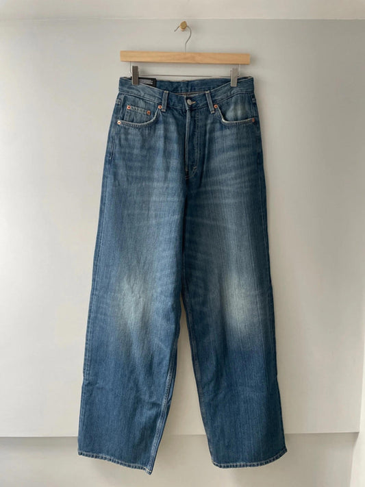 Women’s Weekday Astro Loose Baggy Fit Jeans In Blue - W26/L34 - 2436