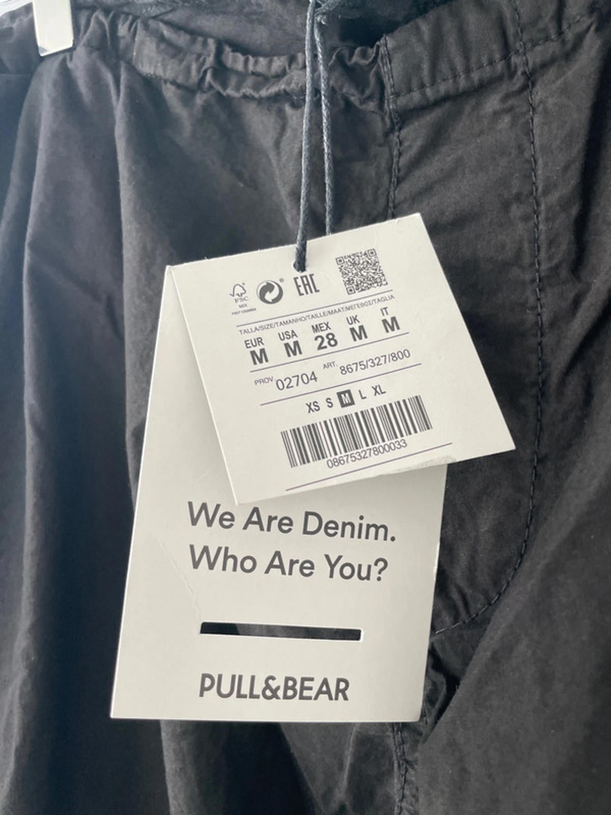 Women’s Pull and Bear Oversized Parachute Cargo Pants Bottoms - Medium - 1813