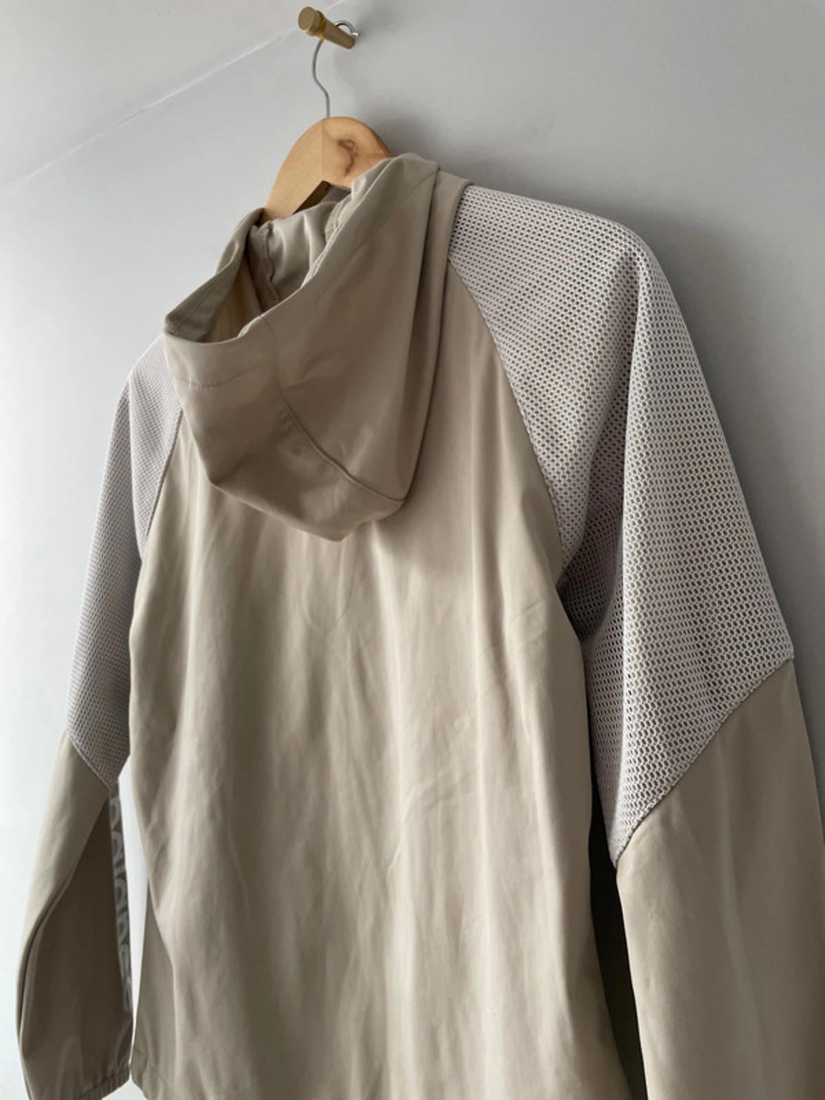 Men’s New Balance Premium Hooded Jacket - Small -2013
