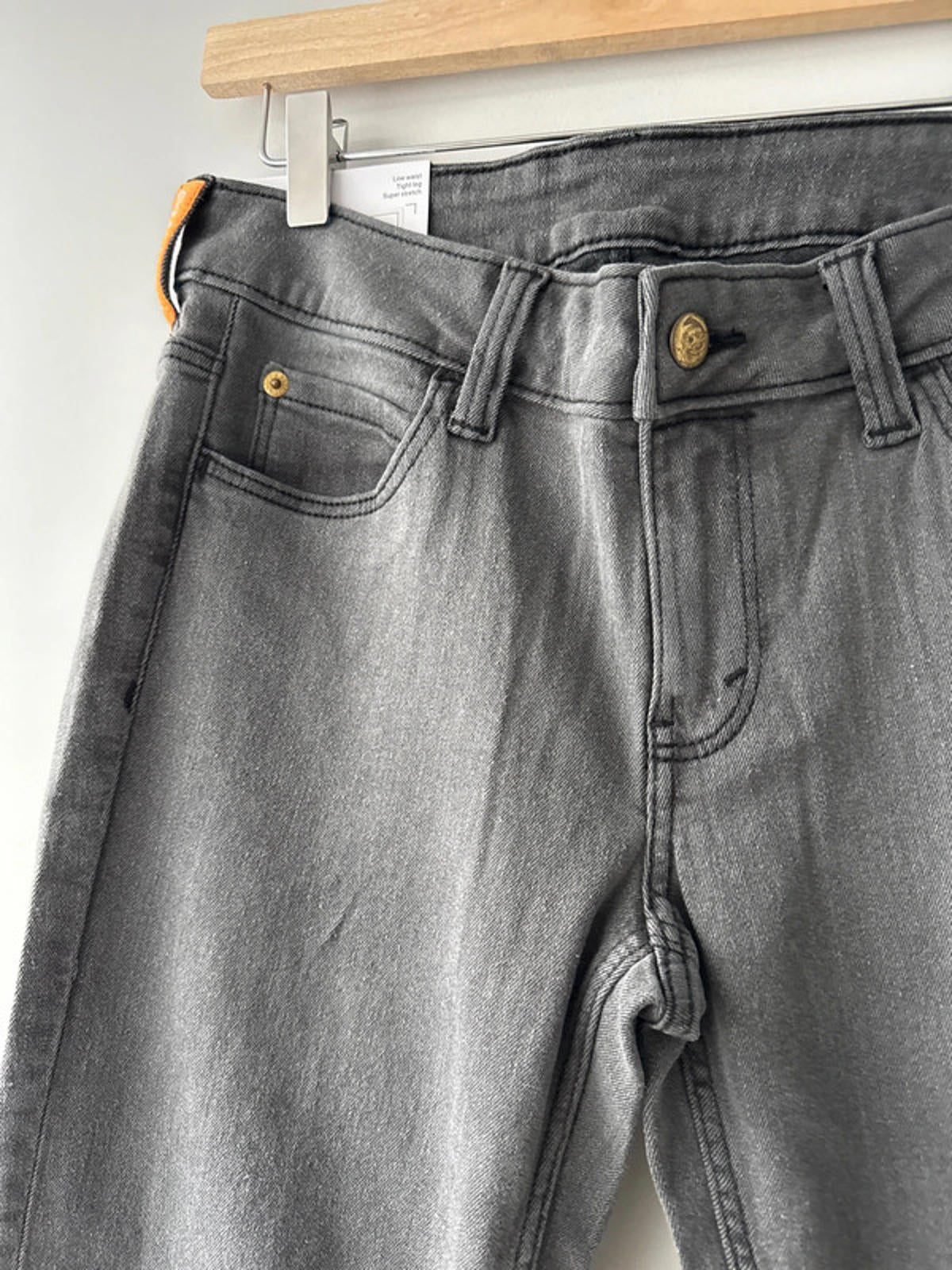 Women’s cheap Monday low waist slim leg super stretch jeans - W32 / L32 - 0745