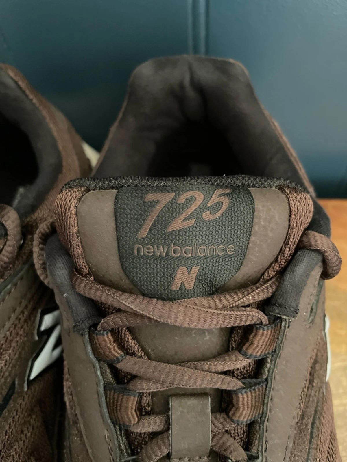 Men’s New Balance 725 Trainers With Chunky sole - UK 8 - 1735
