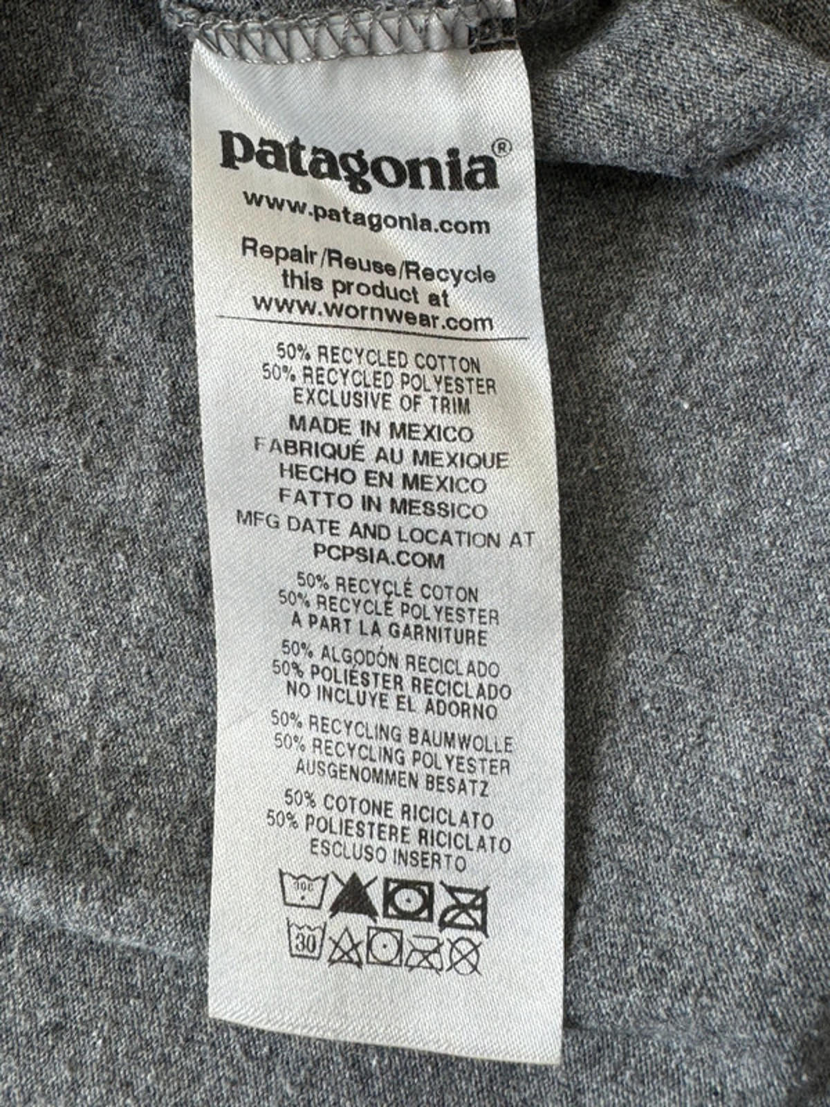 Men’s Patagonia Crew Neck Long Sleeve T-Shirt With Print - Medium -1434