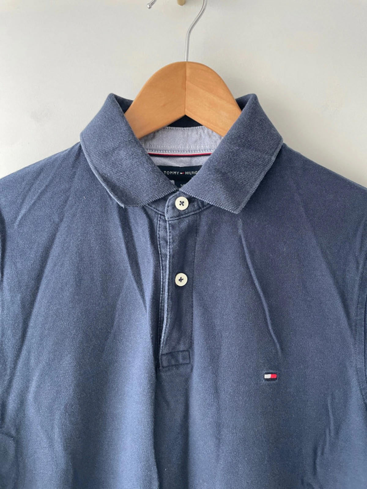 Men’s Tommy Hilfiger Slim Fit Navy Polo Top - Small - 1595