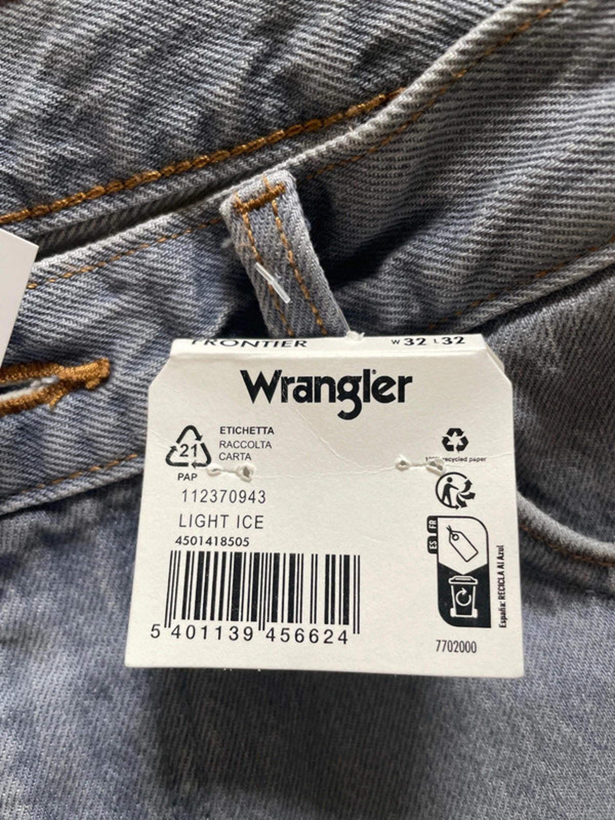 Mens Wrangler Frontier 880 Relaxed Straight Fit Jeans In Blue - W32/L32 - 2383