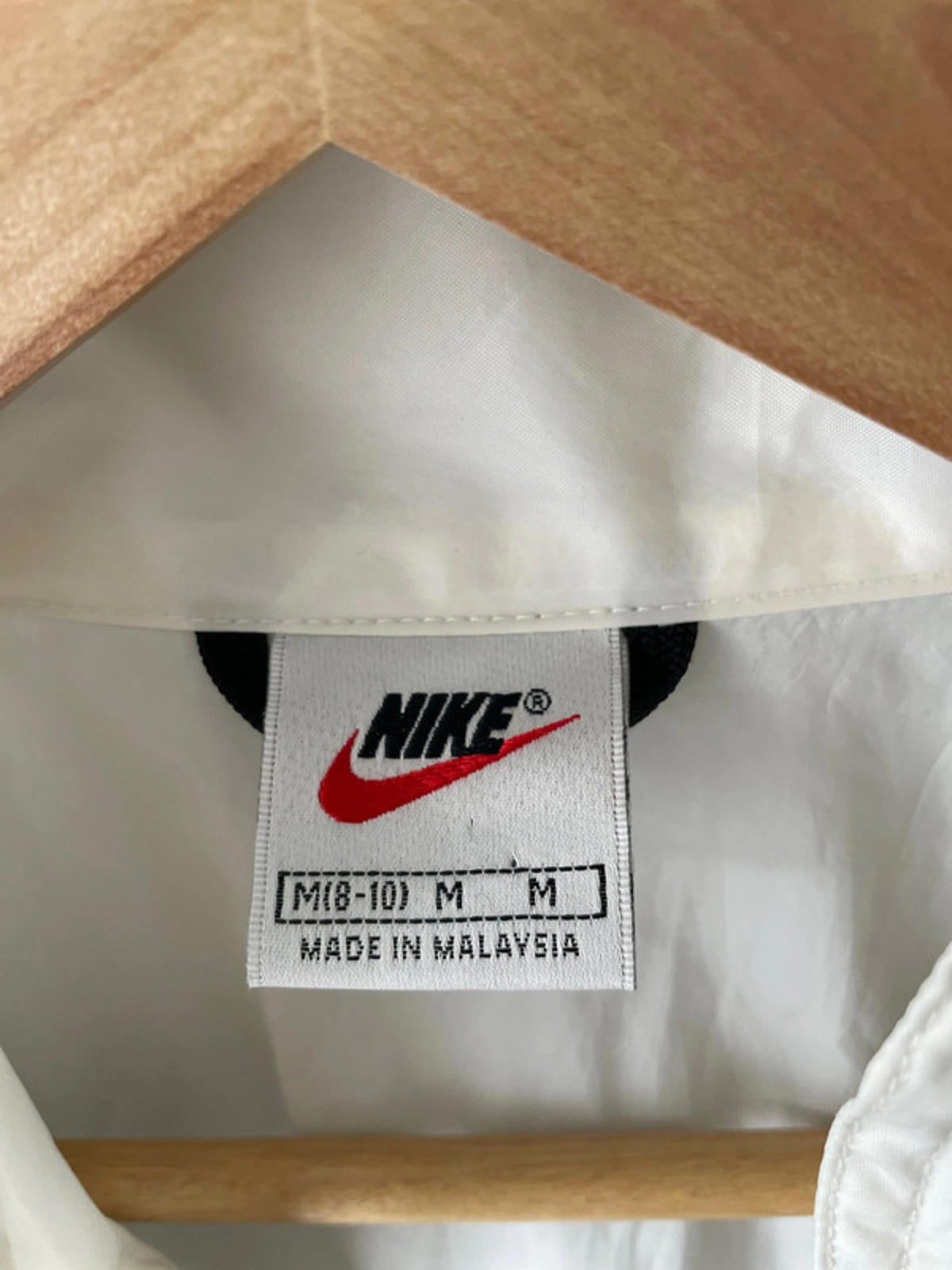 Men’s Nike Vintage Oversized Fit White Label Windbreaker Jacket In White/Black - Medium- 2393
