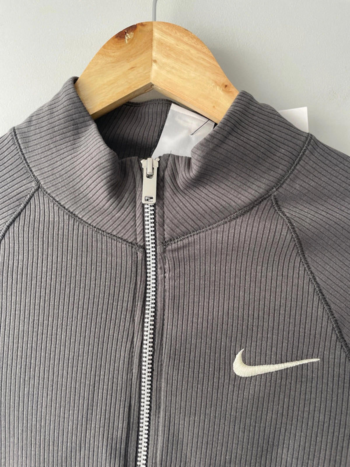 Women’s Nike Premium Ribbed Long Sleeve Zip Through Top - Small - 1740