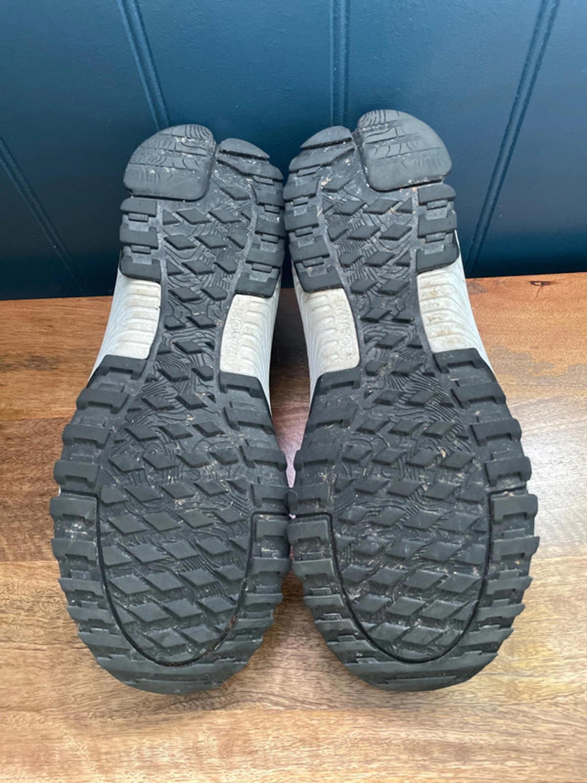 Men's New Balance Shando Chunky Sole Trainers In Black/White - UK 9 - 1635