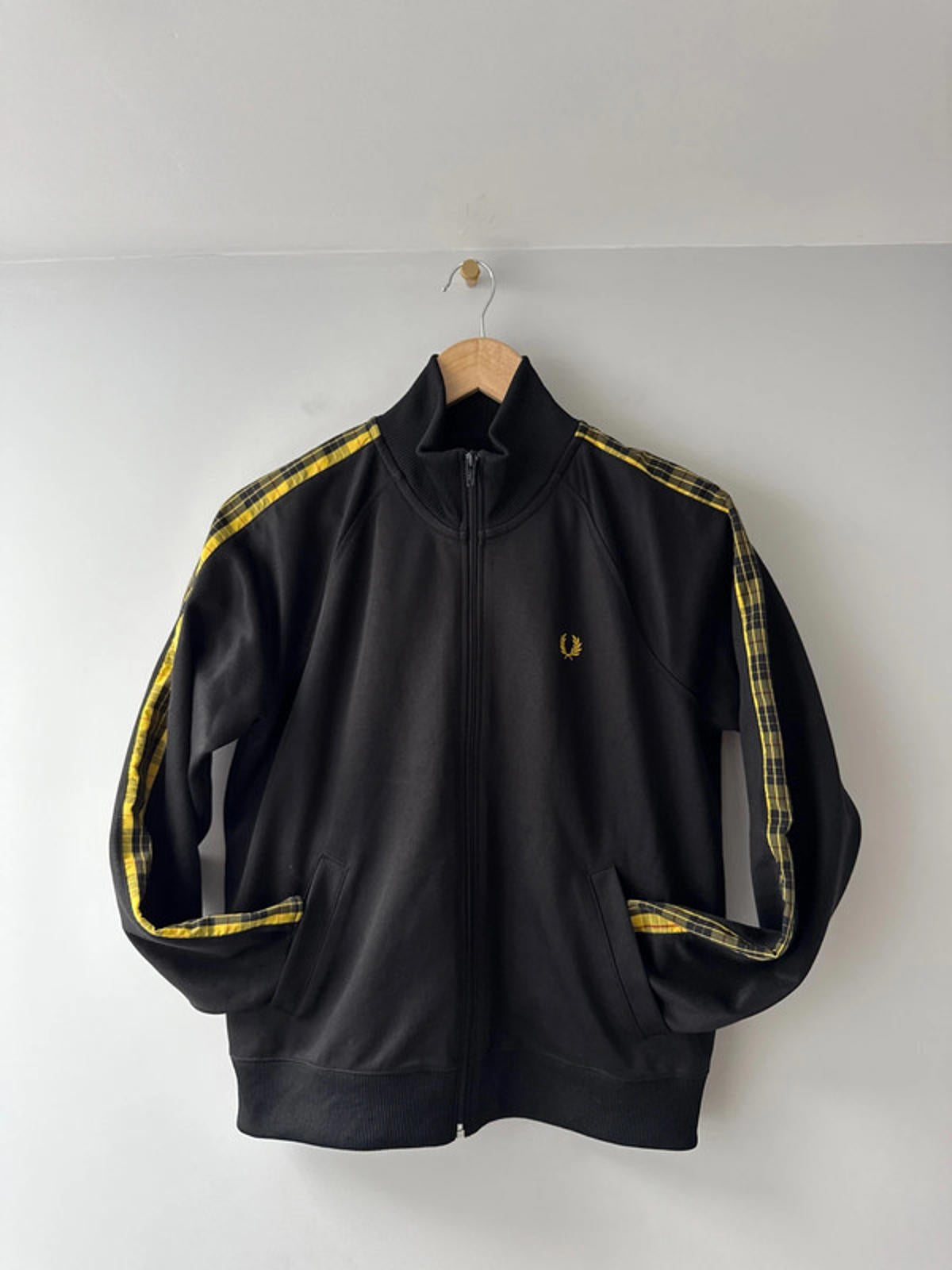 Women’s Fred Perry Limited Edition Track Jacket Top - Uk14 - 1972