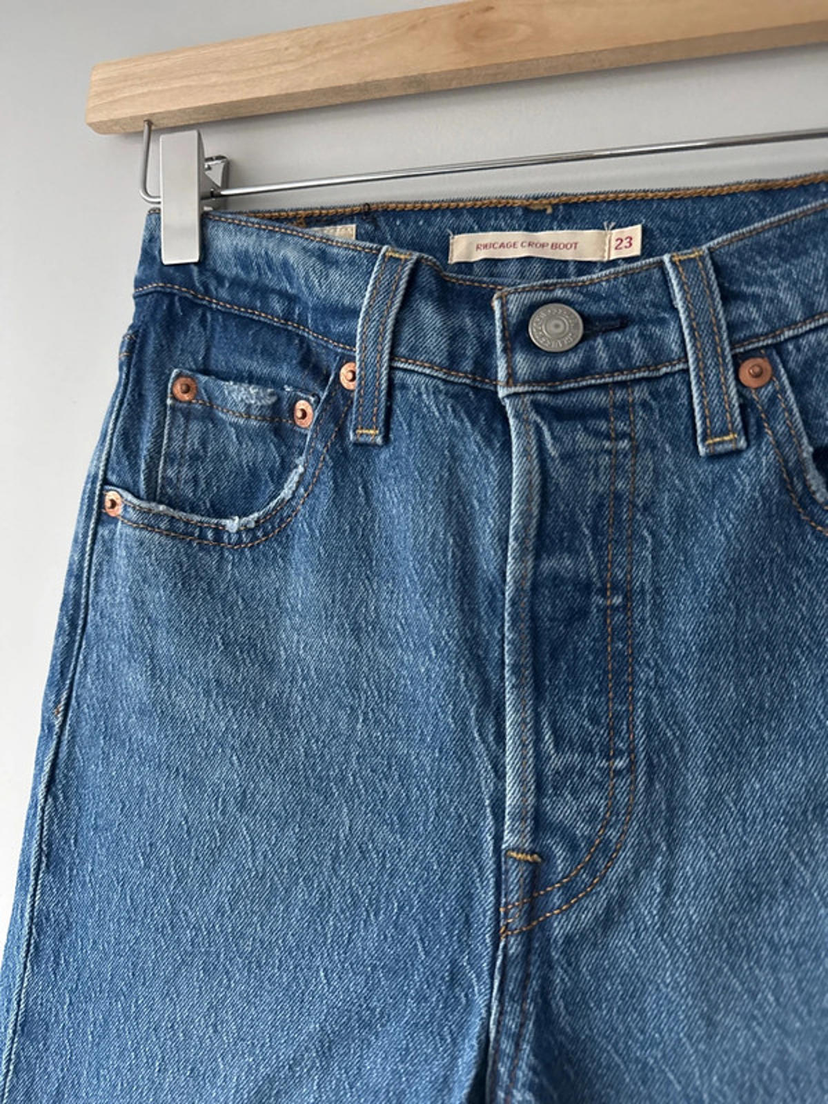 Women’s Levi’s Ribcage Crop Boot Fit High Waisted Jeans - W23 / L27 - 0313