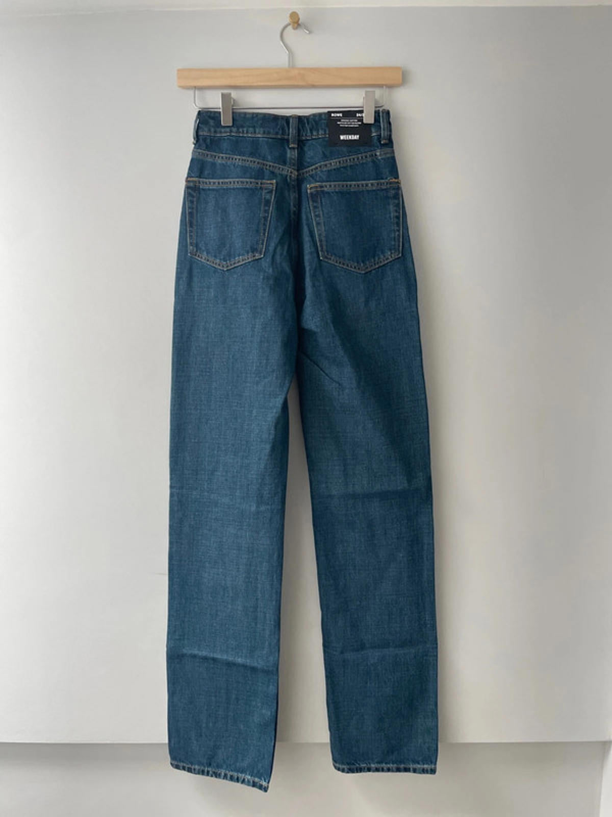 Women’s Weekday Rowe Extra High Straight Fit Jeans - W24/L34 - 1819