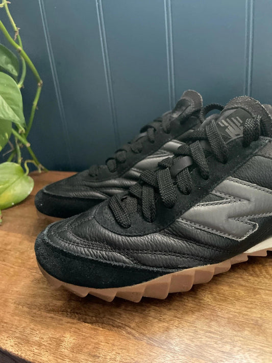 Men’s New Balance RC30 Black Magnet Trainers with Gum Sole - UK10 - 1625
