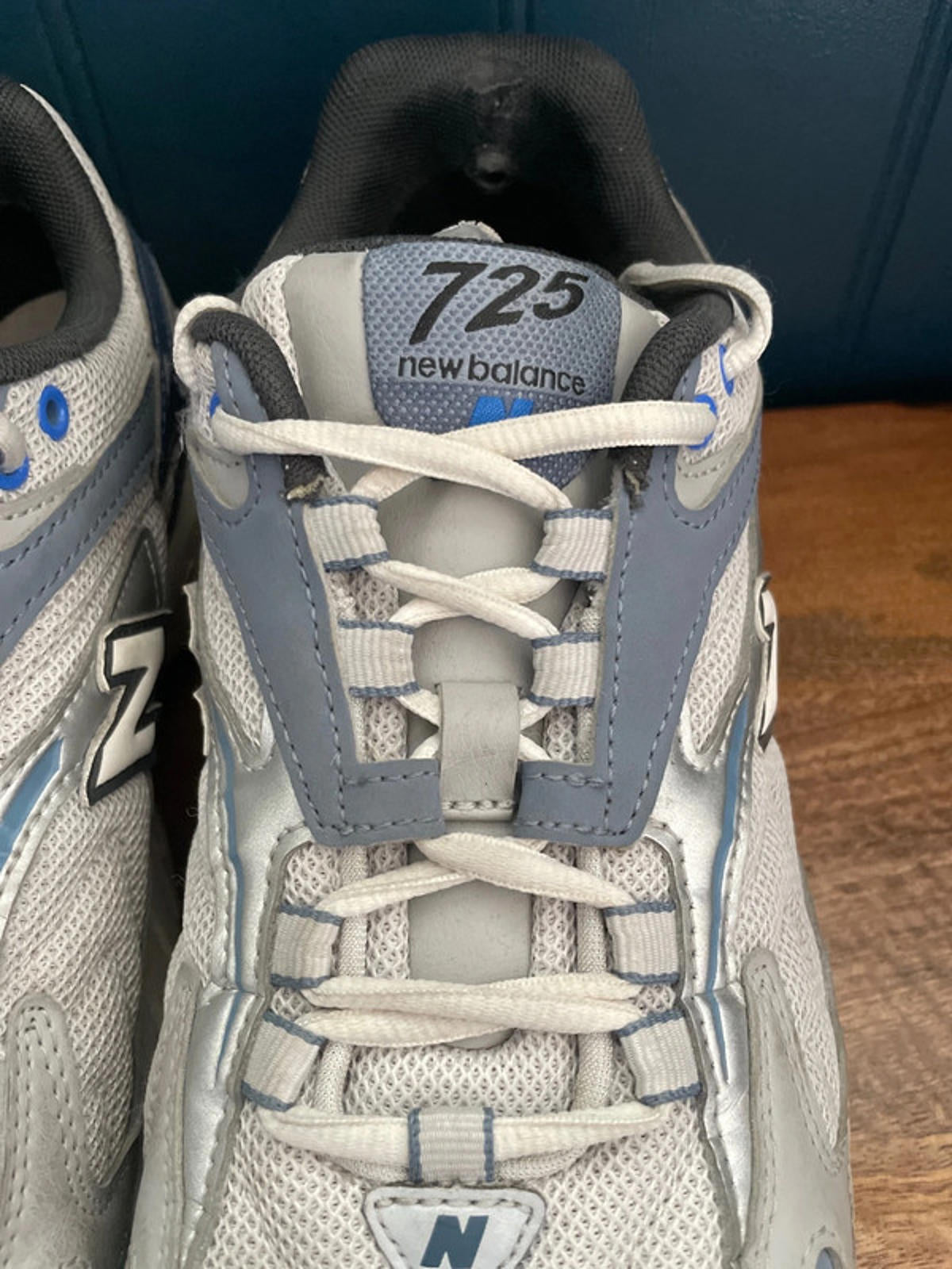 Men’s New Balance 725 Chunky sole Trainers In Grey/Blue - UK9.5 - 2131