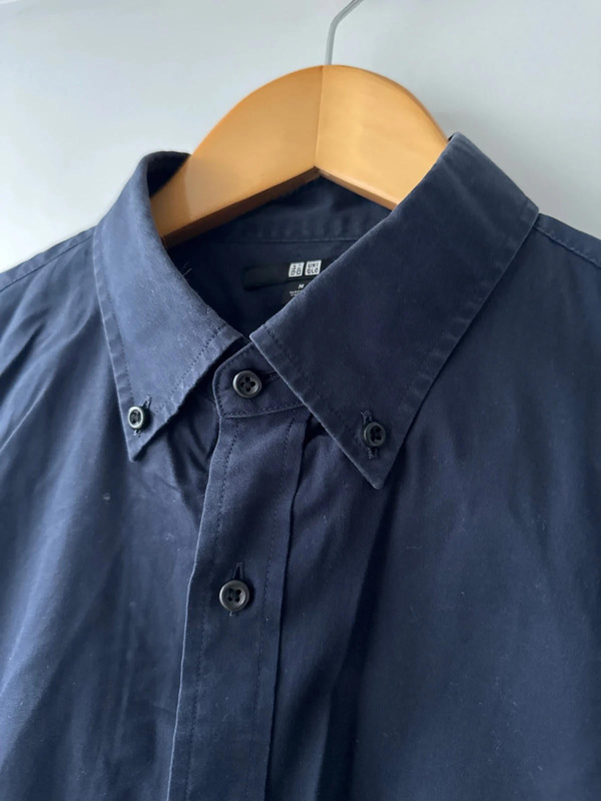 Men’s Uniqlo Slim Fit Long Sleeve Shirt - Medium - 0346