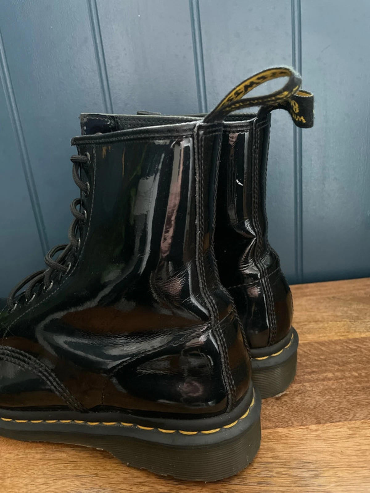Women’s Dr Martens 1460 8-eyelet Lace Up Boots In Black Patent Leather - UK 8 - 2363