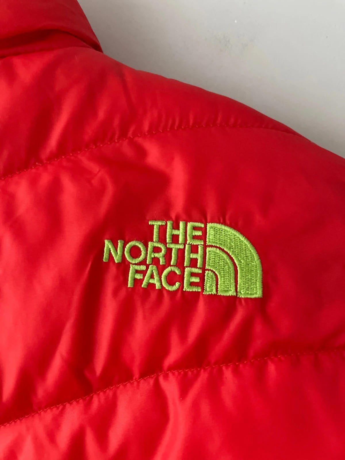Women’s The North Face 600 Padded Puffer Jacket In Red - Small - 2378