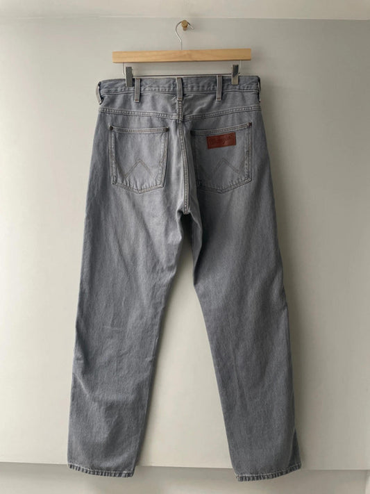 Mens Wrangler Frontier 880 Relaxed Straight Fit Jeans In Blue - W32/L32 - 2383