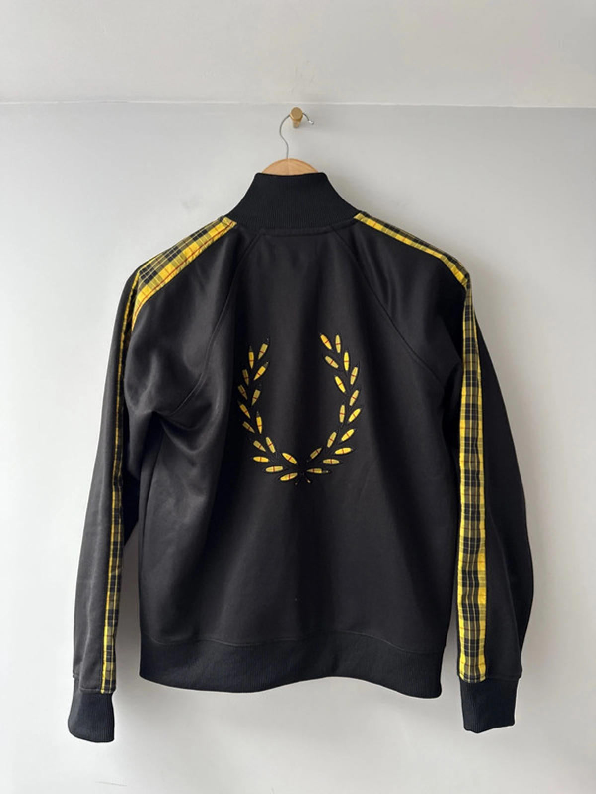 Women’s Fred Perry Limited Edition Track Jacket Top - Uk14 - 1972