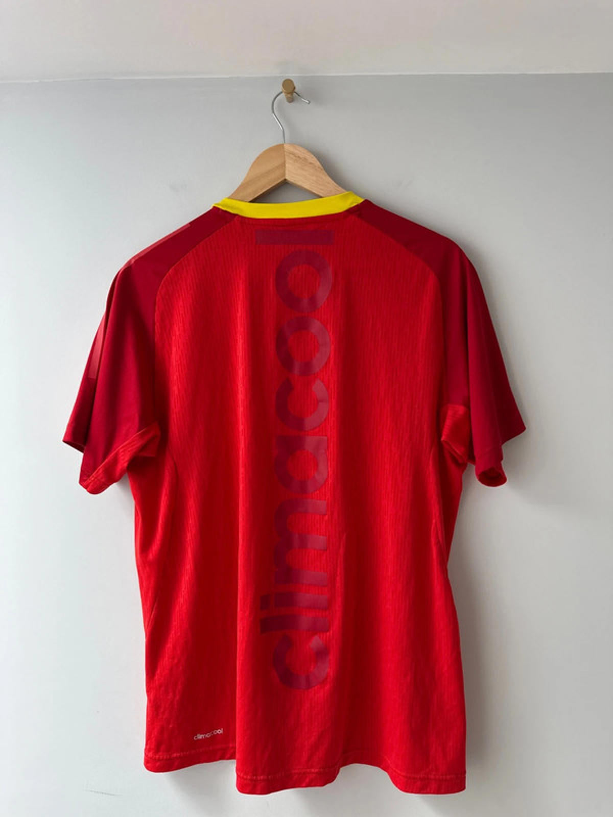 Men’s Adidas Climacool sports top - Large - 1683