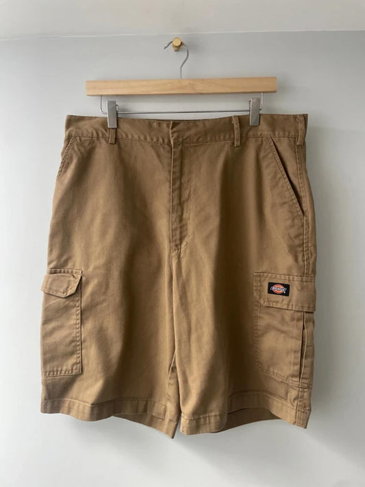 Men’s Dickies Baggy Fit Cargo Shorts In Beige - W36/L9.5 - 3181