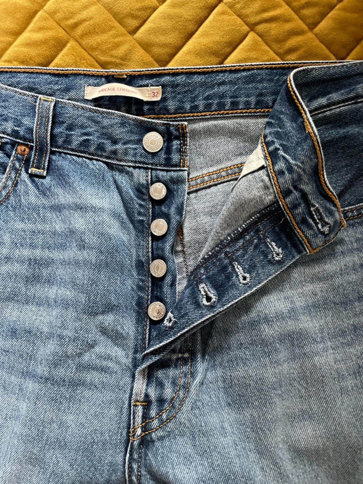 Women’s Levi’s High Waisted Ribcage Straight Fit Jeans In Navy - W32/L29 - 2370