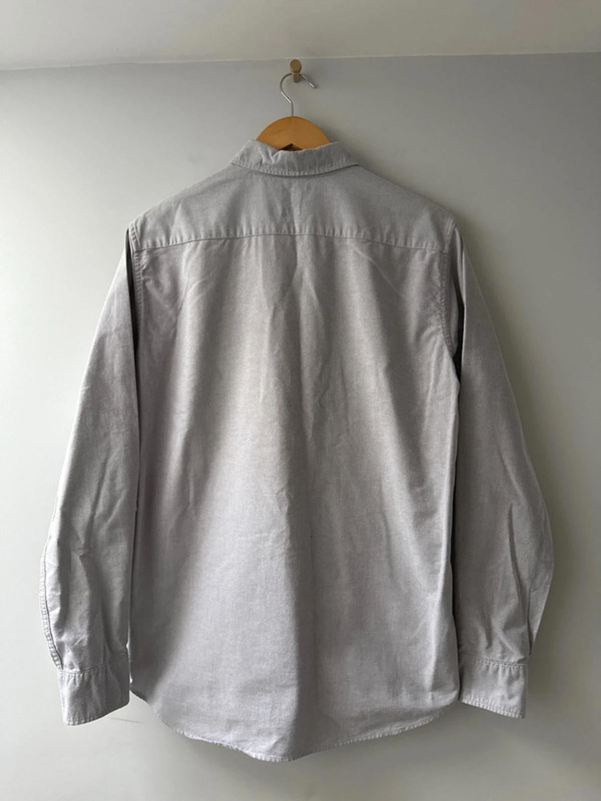 Men’s Uniqlo slim fit long sleeve chambray oxford shirt - Medium - 0775