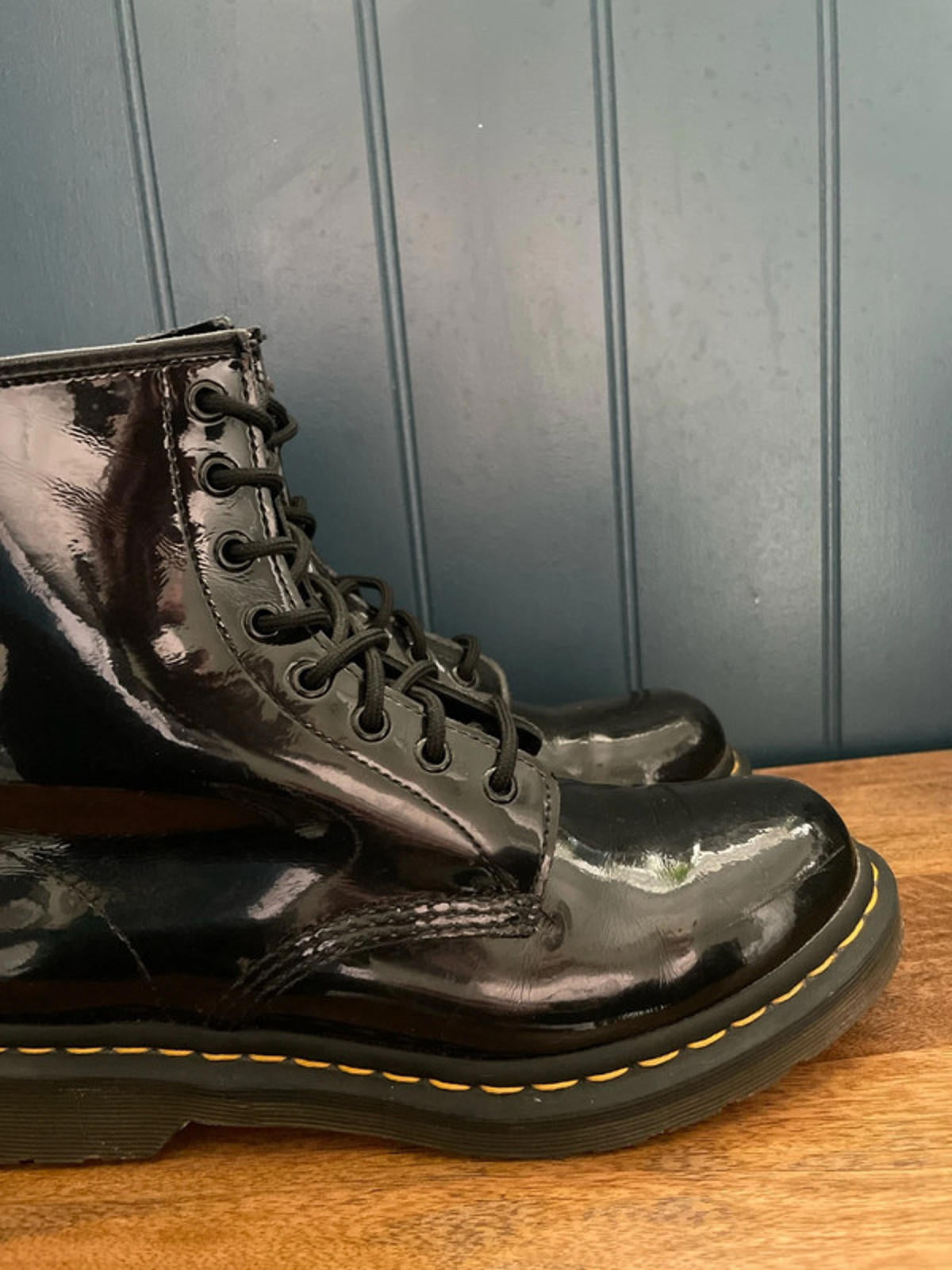 Women’s Dr Martens 1460 8-eyelet Lace Up Boots In Black Patent Leather - UK 8 - 2363