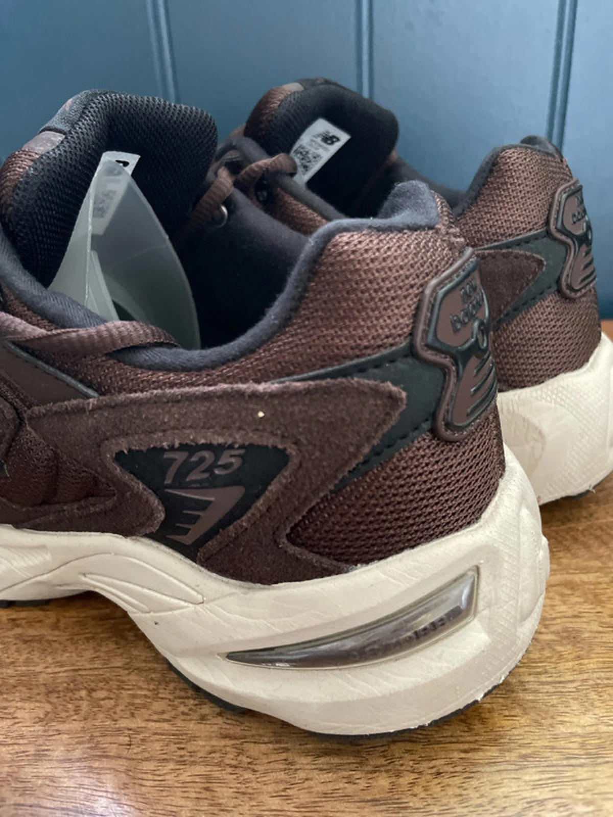 Men’s New Balance 725 Trainers With Chunky sole - UK 8 - 1735