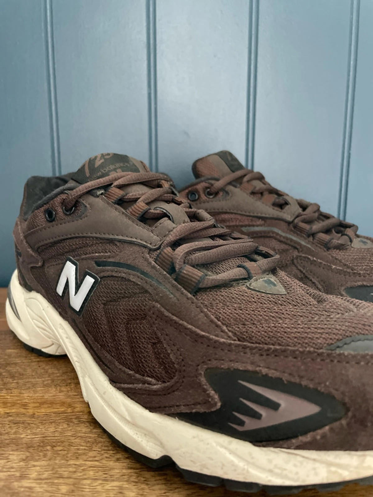 Men’s New Balance 725 Trainers With Chunky Sole - UK 9 - 0991