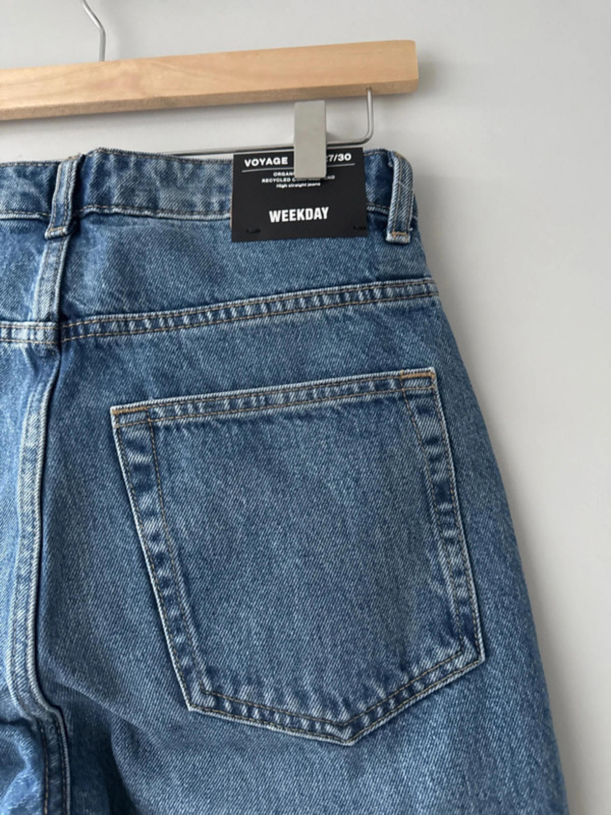 Women’s Weekday Voyage Fit High Waisted Jeans With Wash Effect - W27/L30 - 0622