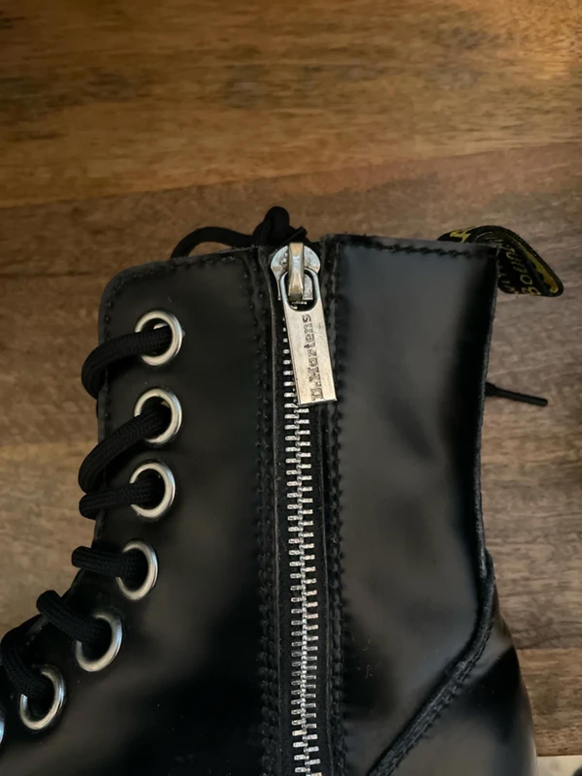 Women’s Dr Martens Jadon Max Buttero Leather Platform Boots in Black - UK6 - 2920