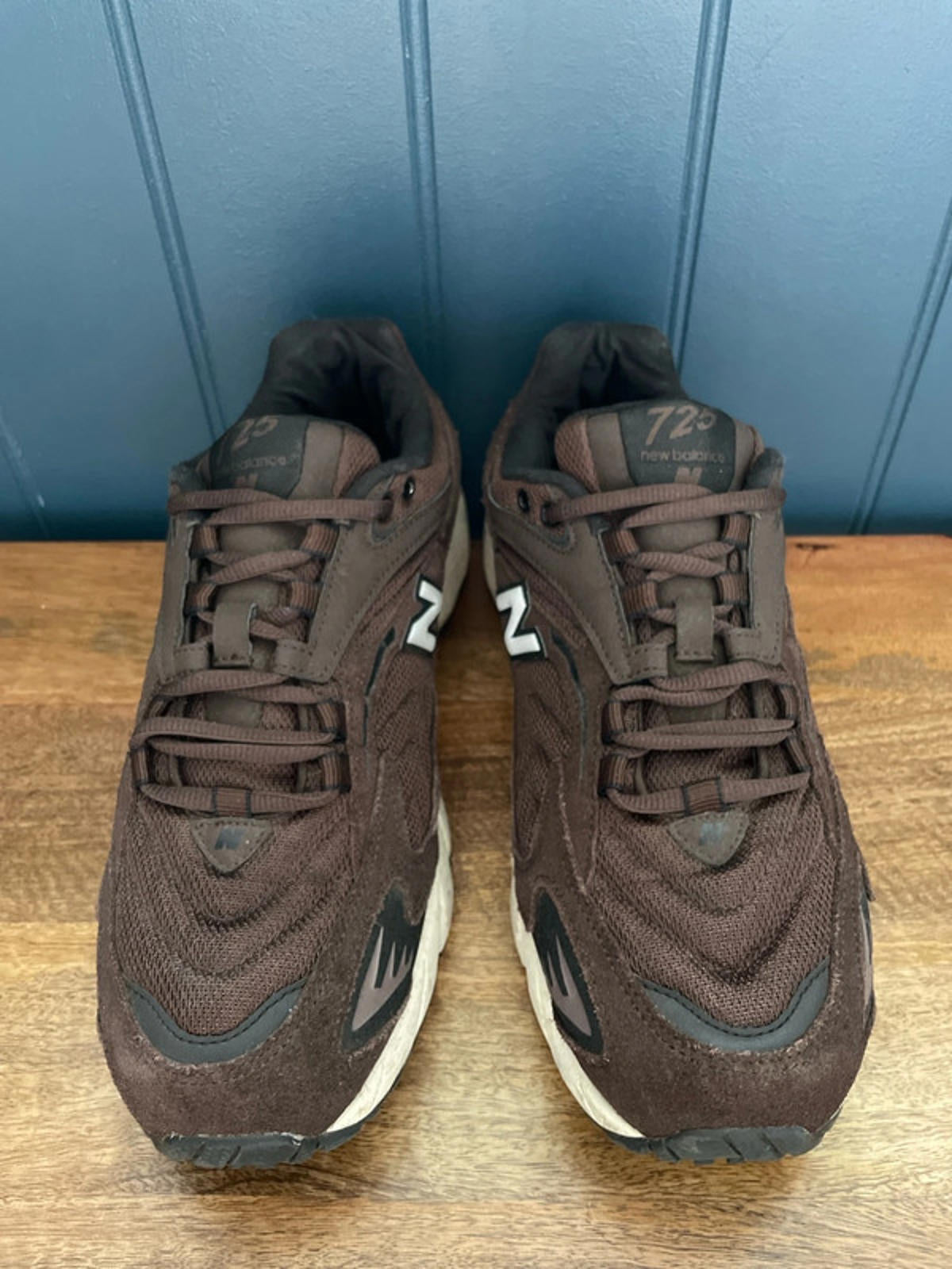 Men’s New Balance 725 Trainers With Chunky Sole - UK 9 - 0991