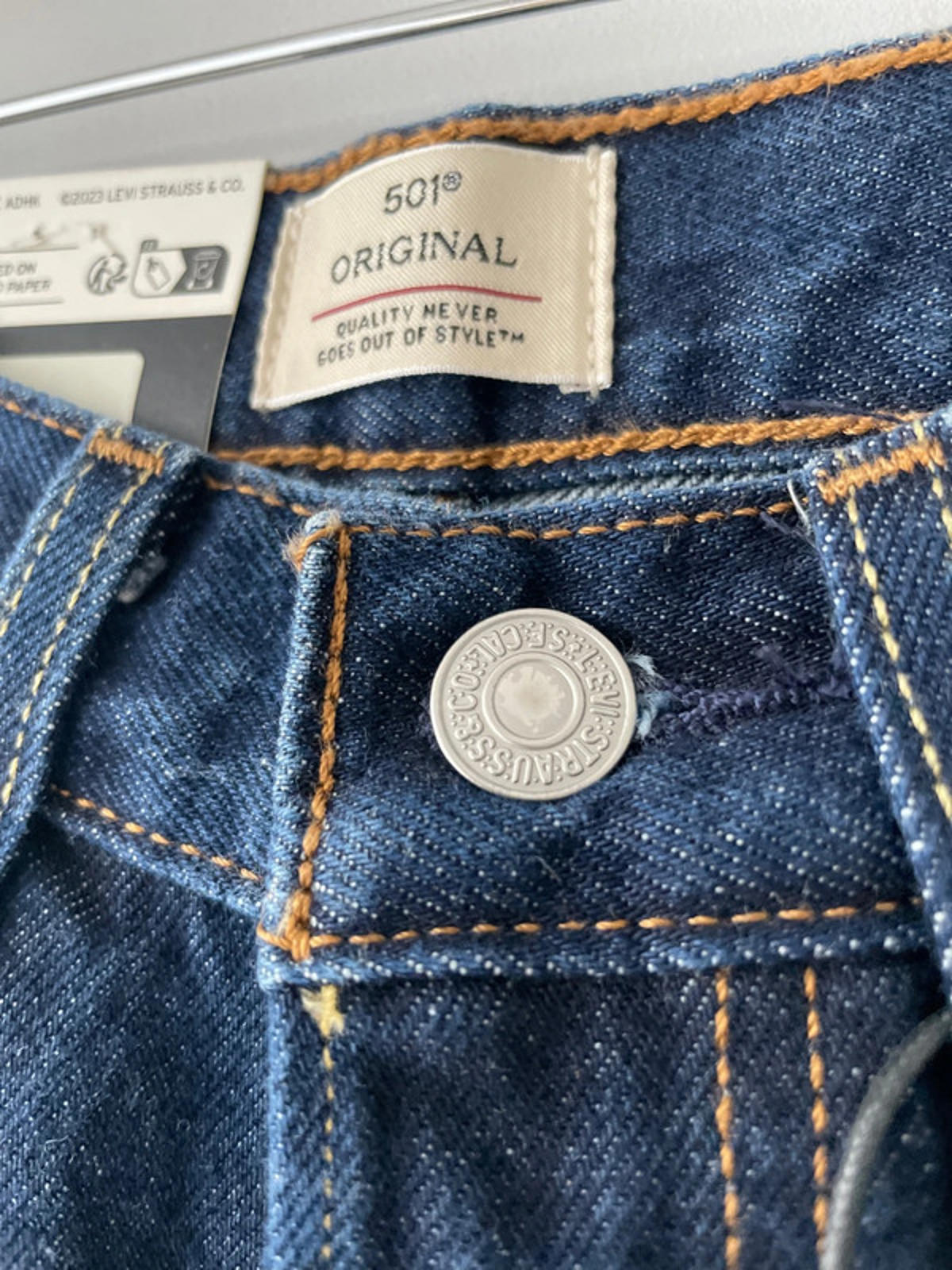 Women’s Levi’s 501 Original High Waisted Fit Jeans In Navy - W24/L30 - 2349