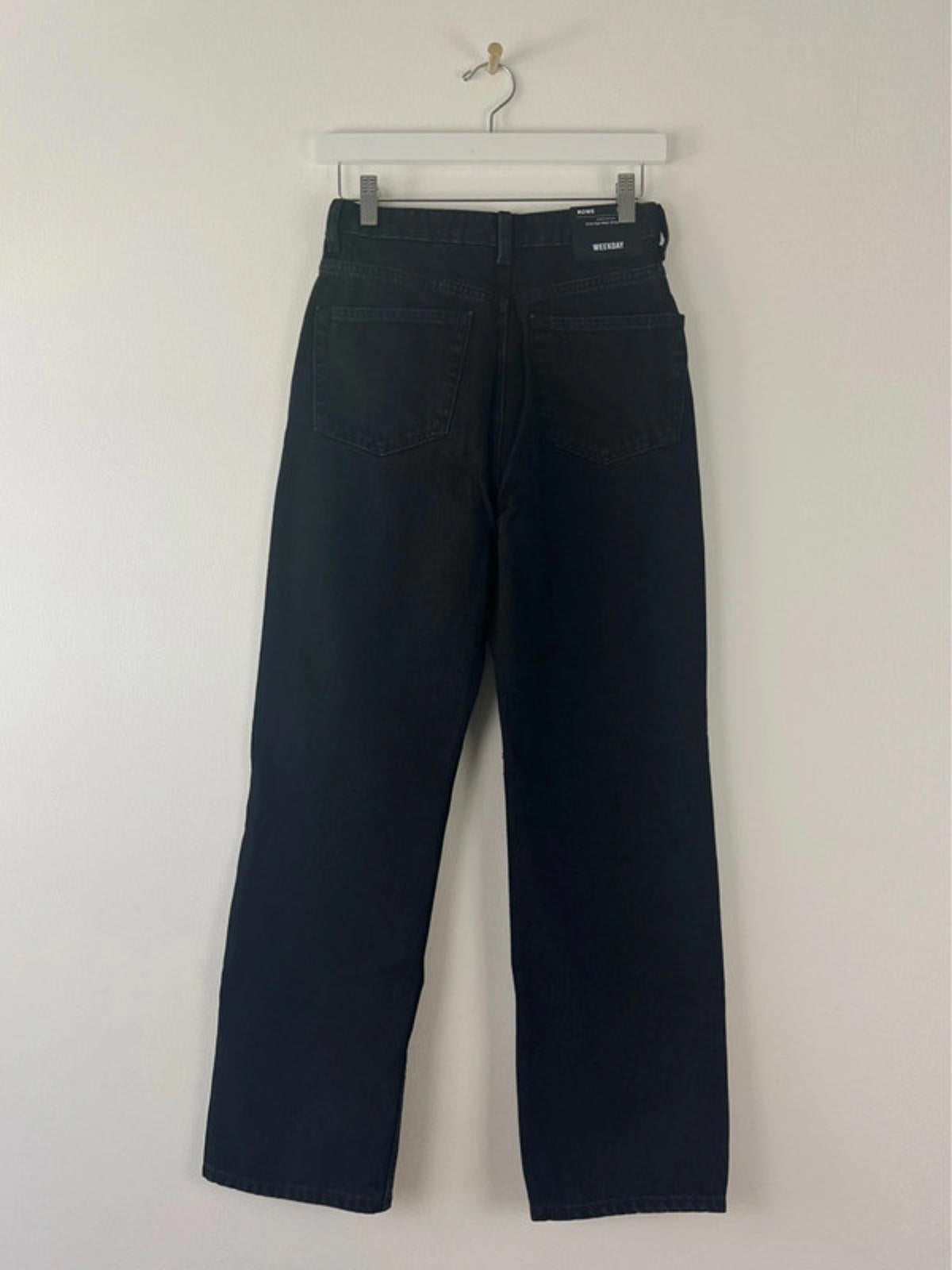 Women’s Weekday Rowe Extra High Waist Straight Fit Jeans - W26 / L30 -1407