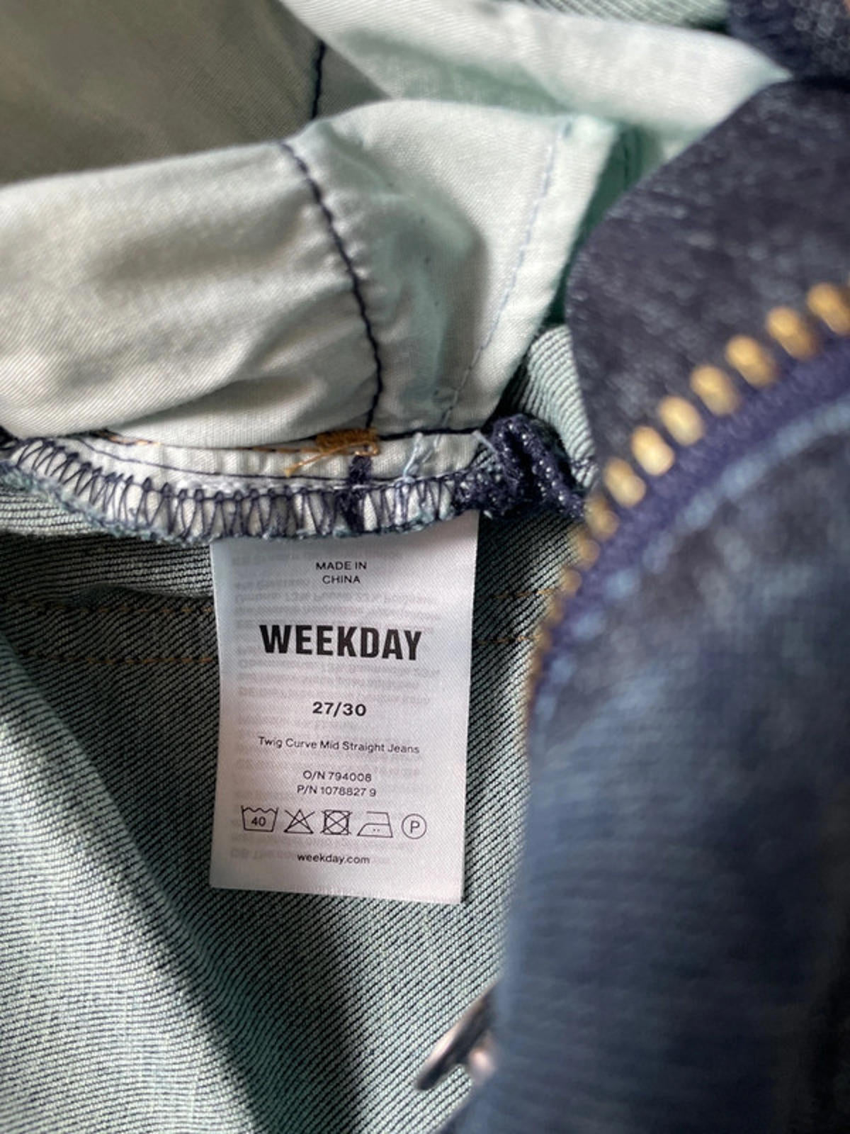 Women’s Weekday Twig Curve Mid Straight Jeans - W27/L30 - 1818