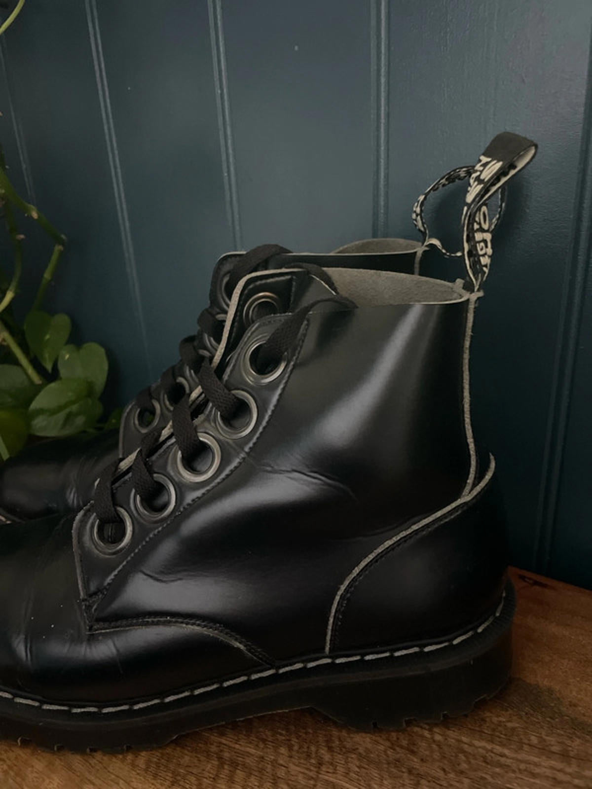 Women’s Vegetarian Shoes Made In England Lace Up Ankle Boots in Black - UK7 - 2168
