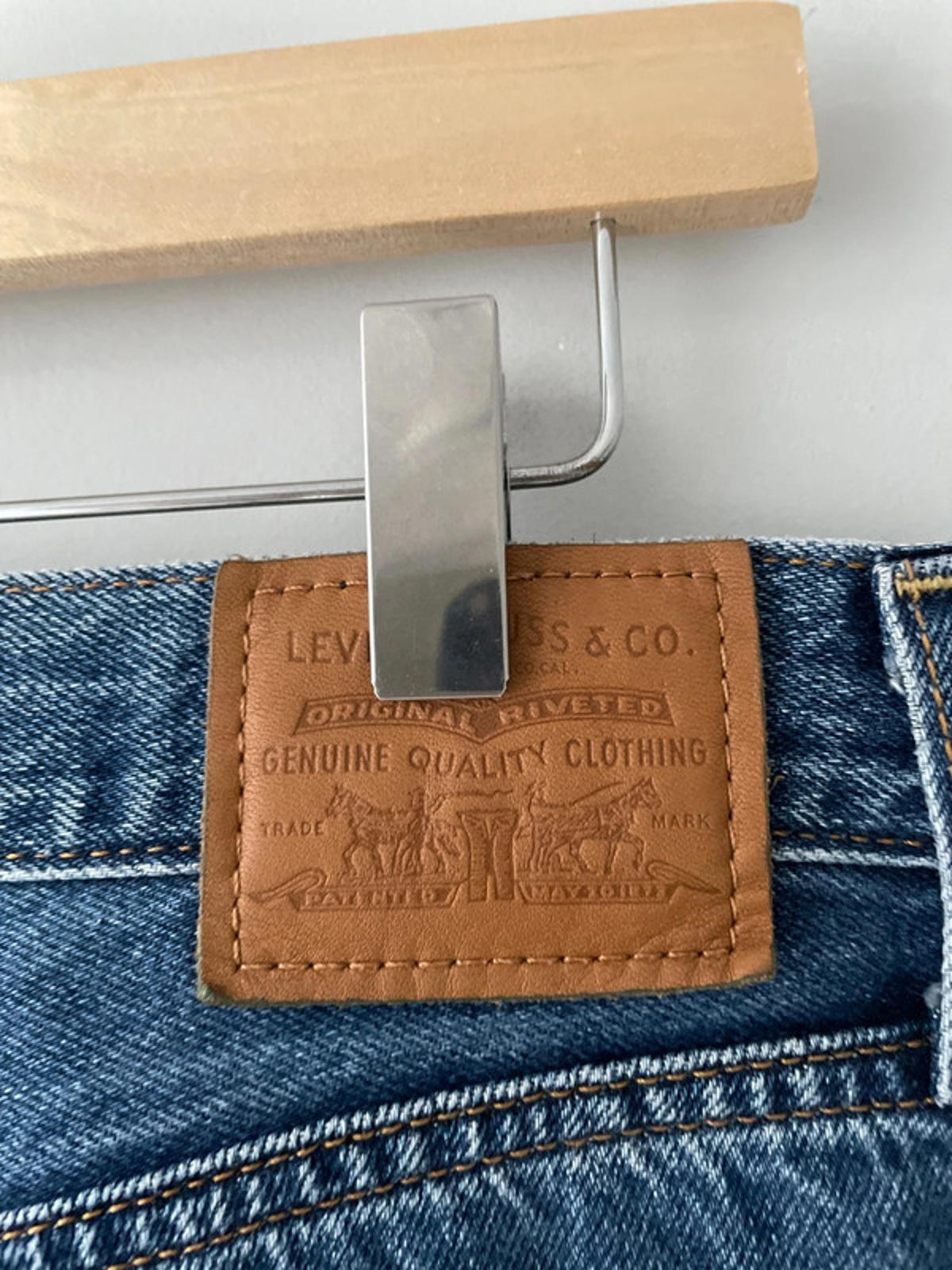 Women’s Levi’s High Waisted Ribcage Straight Fit Jeans In Navy - W32/L29 - 2370