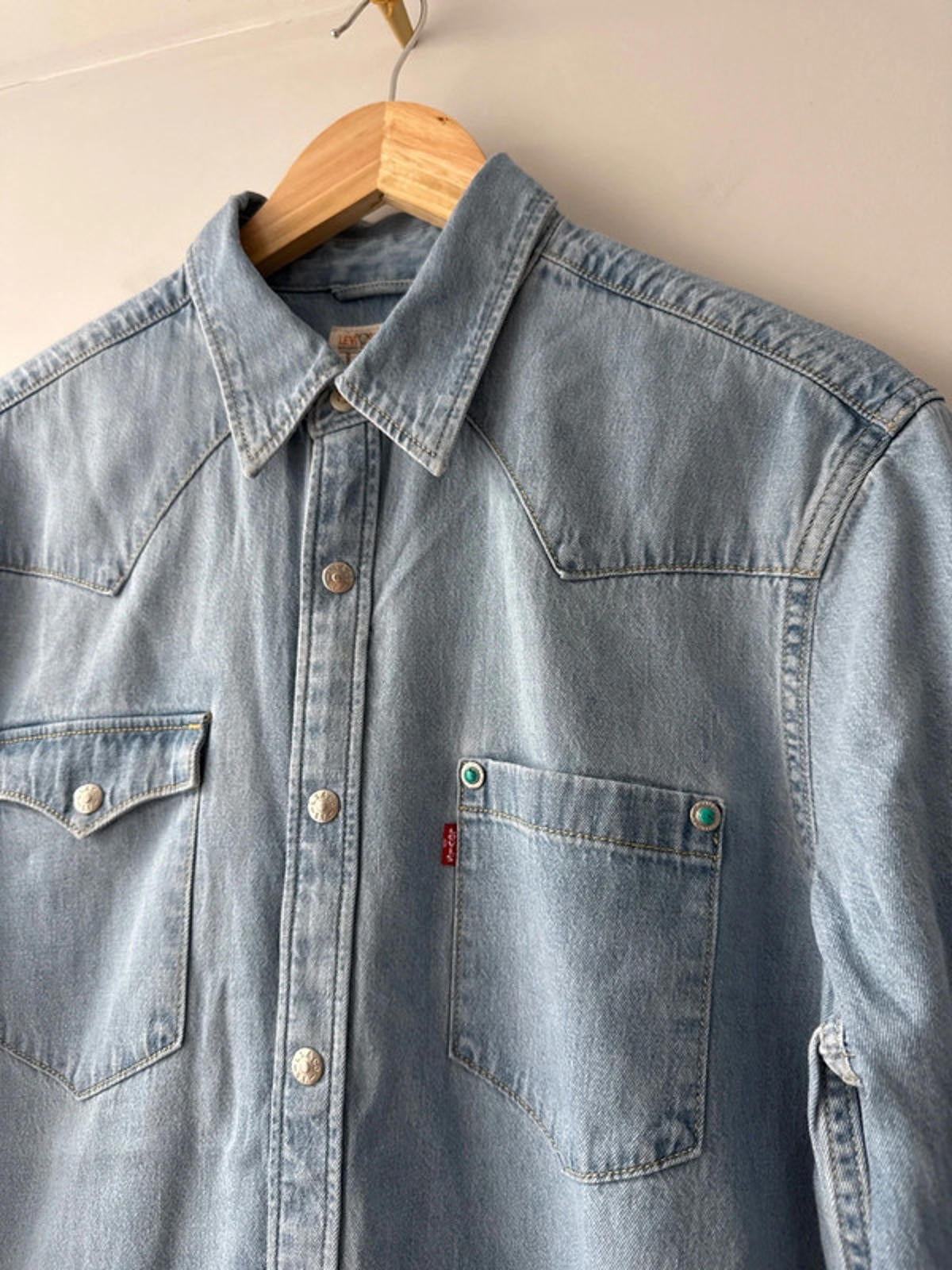 Men’s Levi’s Standard Fit Western Chambray Denim Shirt - Medium - 1970
