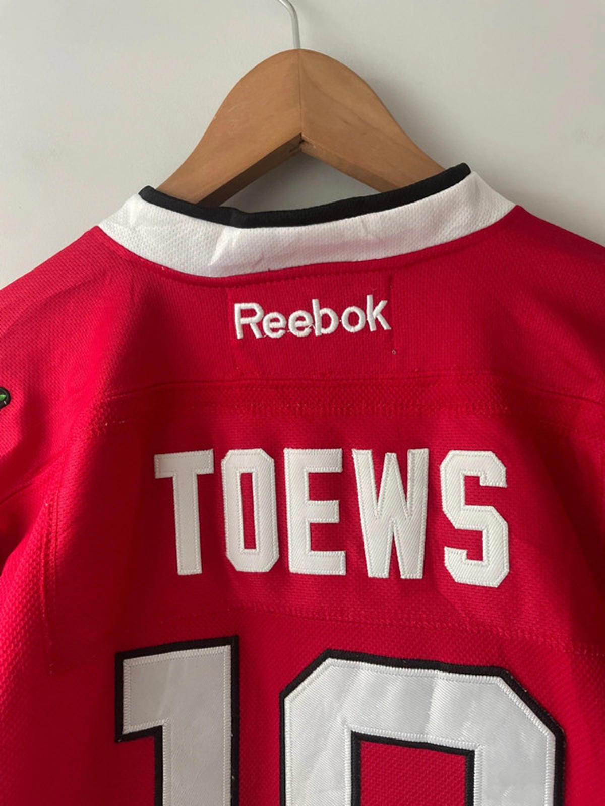 Womens Reebok Chicago Blackhawks Jersey - Large - 1794