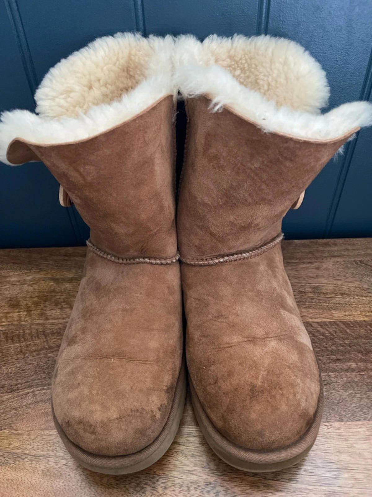 Women’s UGG Bailey Button II Faux Fur Lined Suede Ankle Boots In Chestnut - UK 5.5 - 2360