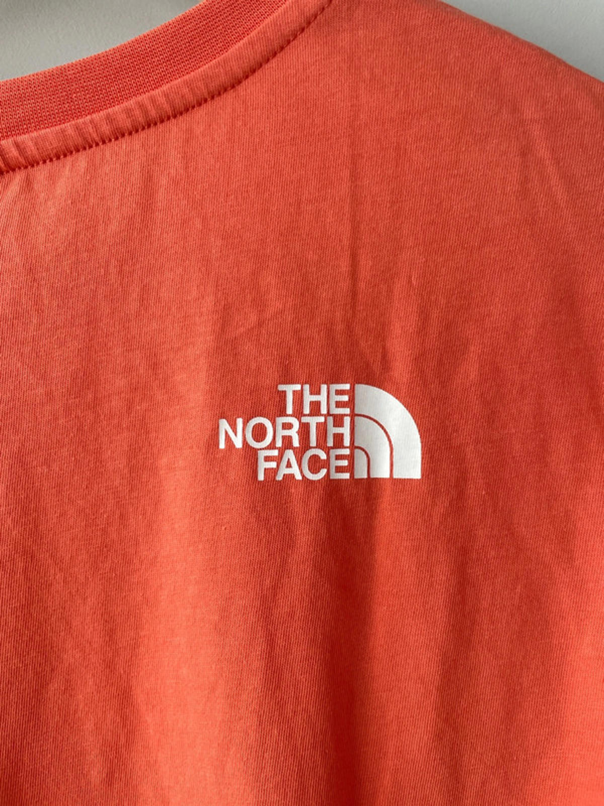 Women’s The North Face Cropped Crew Neck Oversized T-shirt - Small - 1505
