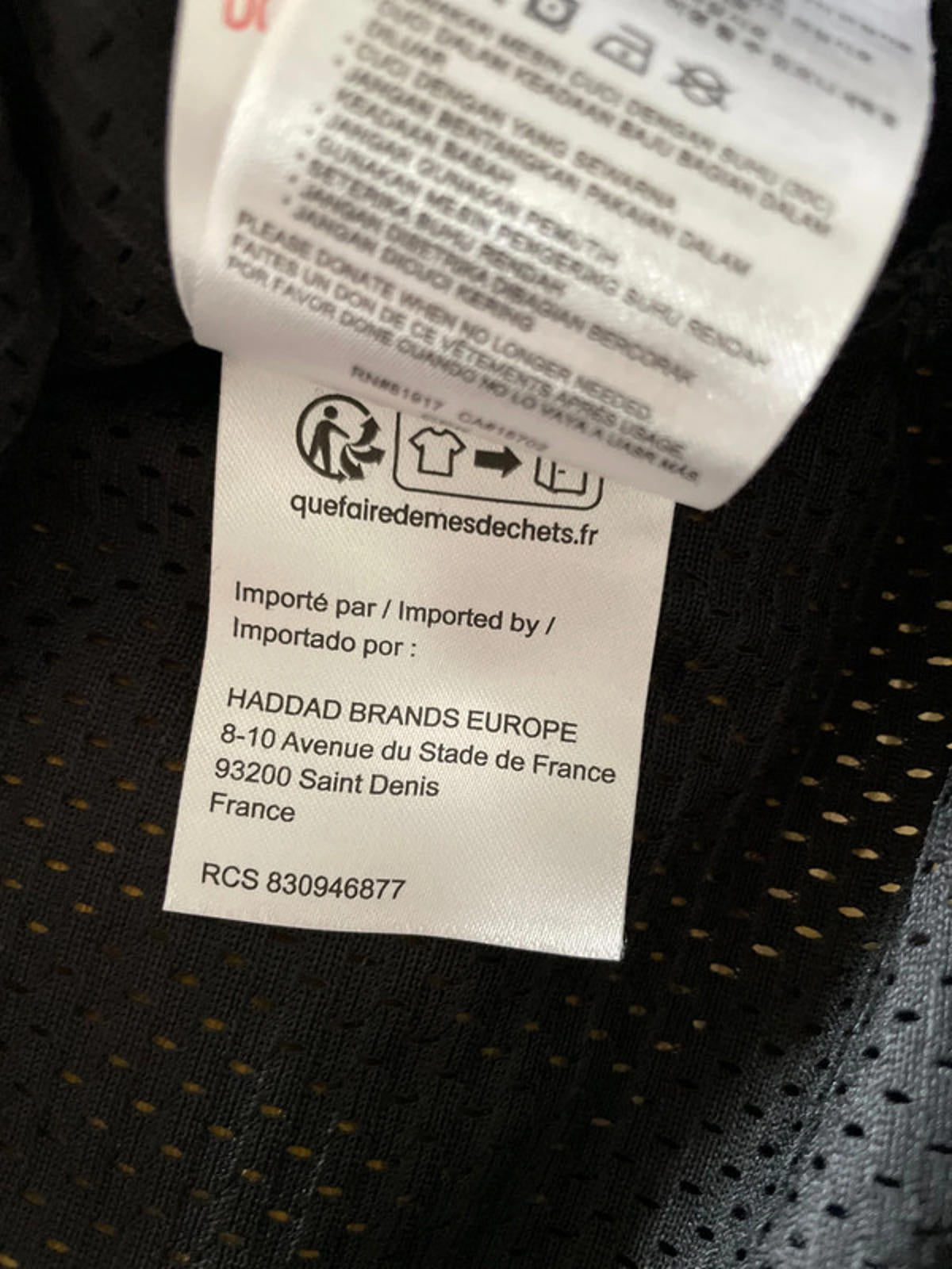 Vintage Jordan 23 Jumpman Jersey with DNA Logo In Red/Black - Medium - 2281