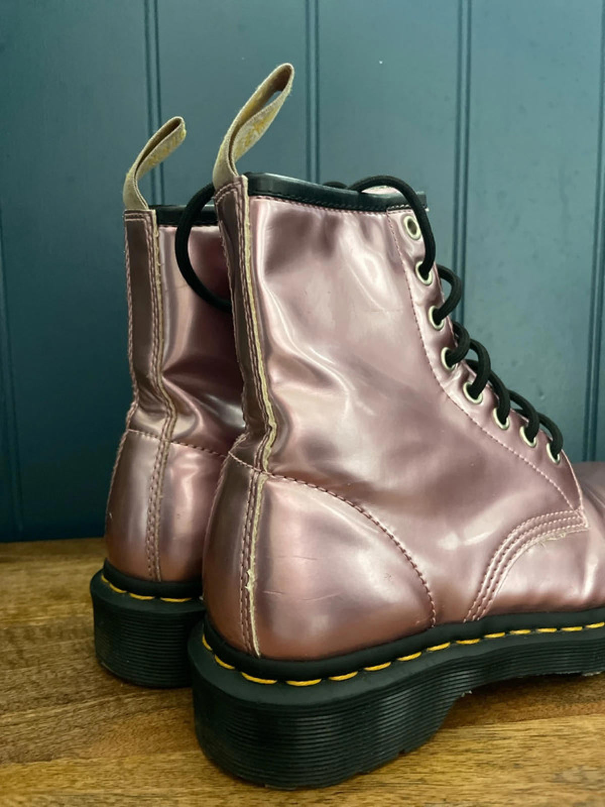 Women’s Dr Martens 1460 Vegan Chunky Sole Lace Up Boots In Goldmix Metallic Pink - UK5 - 2356