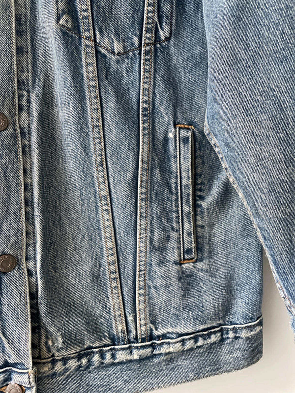 Men’s Levi’s Premium Range Denim Trucker Jacket In Blue - Medium- 2329