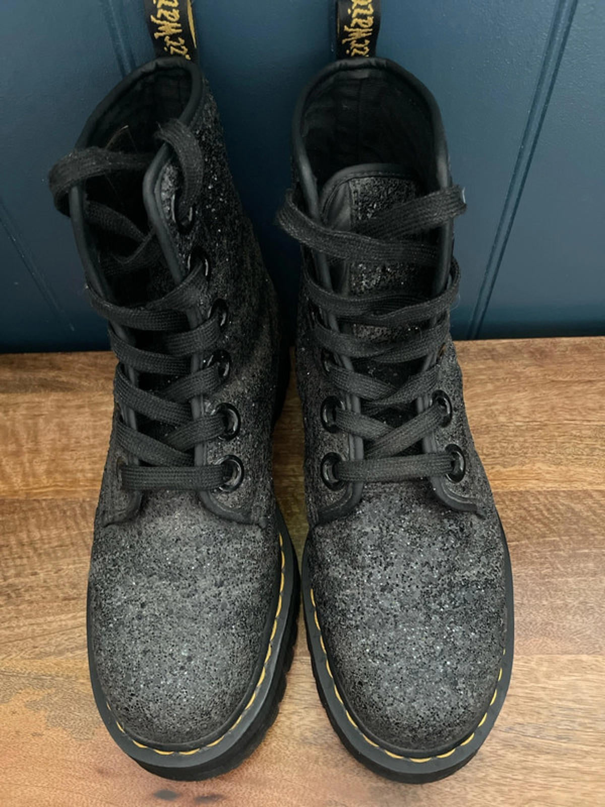 Women’s Dr Marten’s Molly Glitter Platform Lace Up Boots In Black - UK 7 - 2365