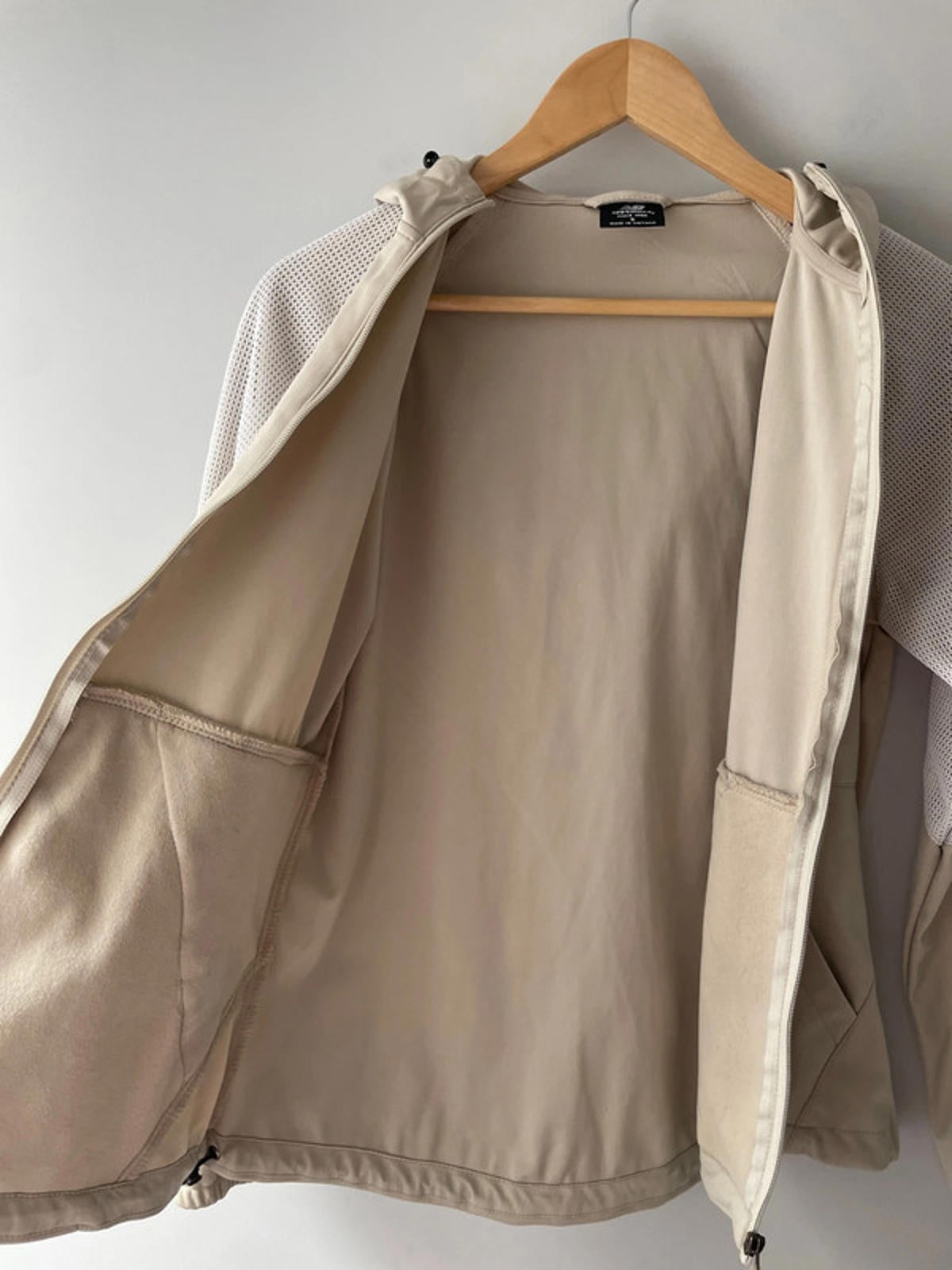 Men’s New Balance Premium Hooded Jacket - Small -2013