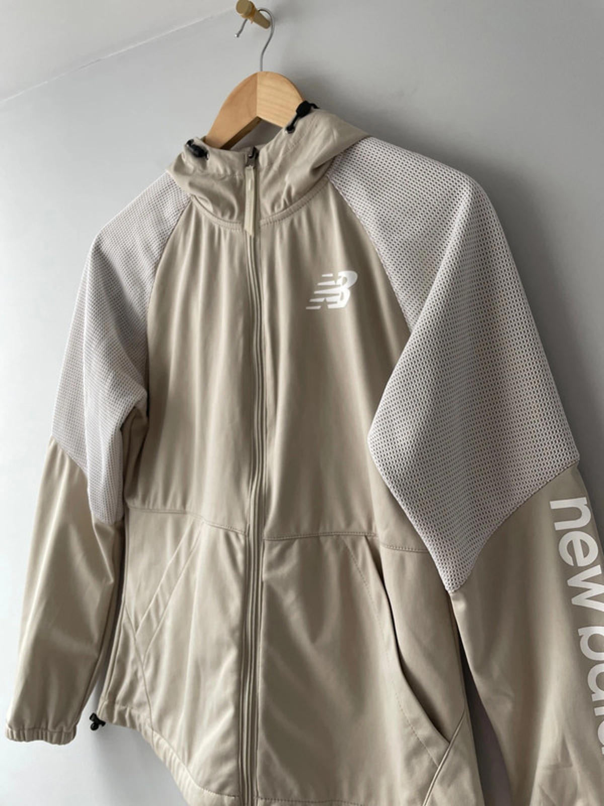 Men’s New Balance Premium Hooded Jacket - Small -2013