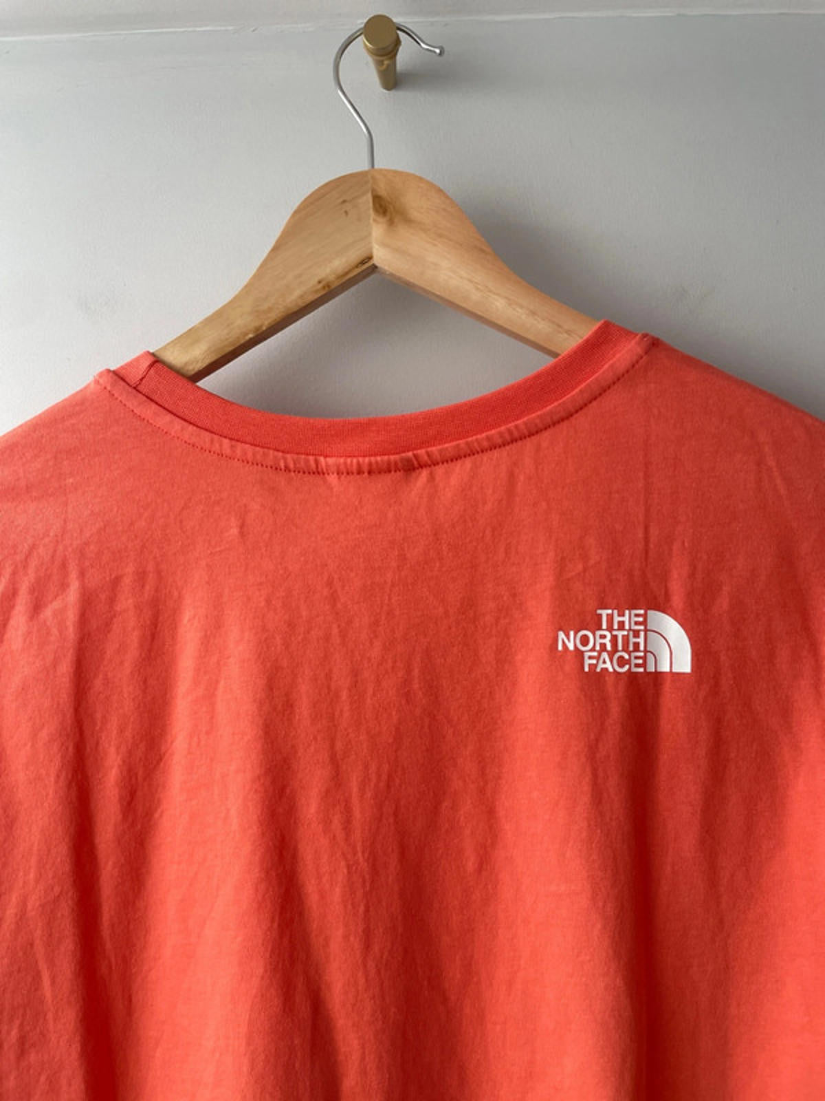 Women’s The North Face Cropped Crew Neck Oversized T-shirt - Small - 1505