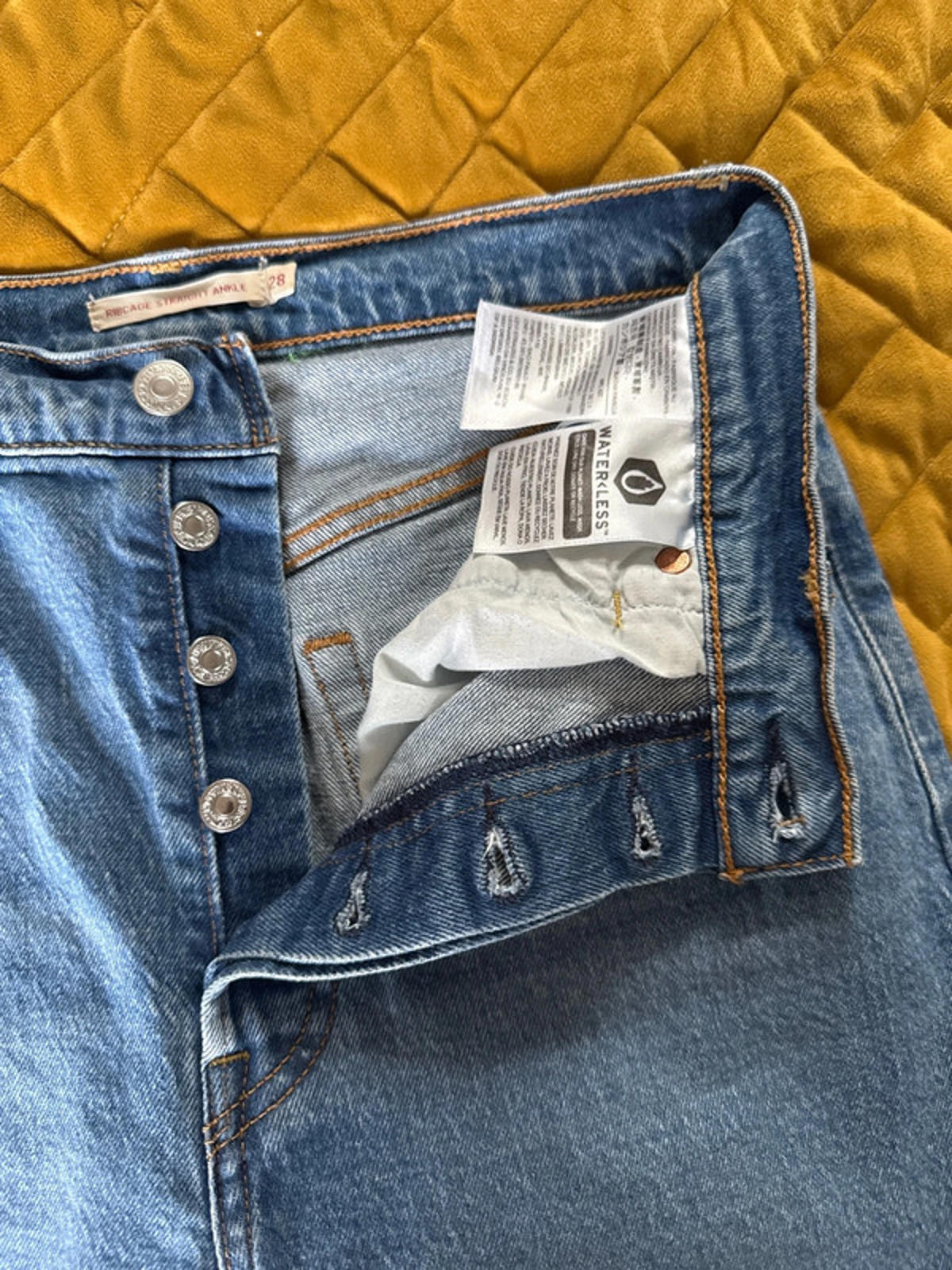 Women’s Levi’s Ribcage Straight High Waisted Fit Jeans - W28/L27 - 1956